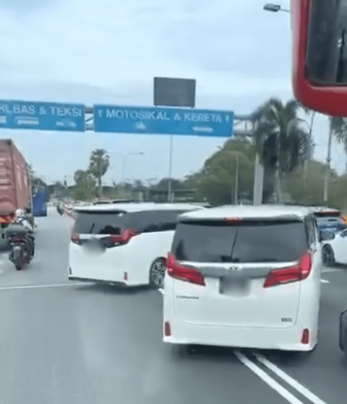 Alphard cutting queue