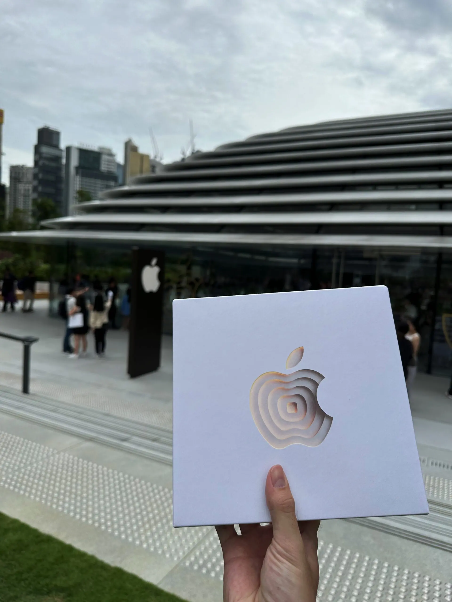 Apple Store Gift Opening Malaysia