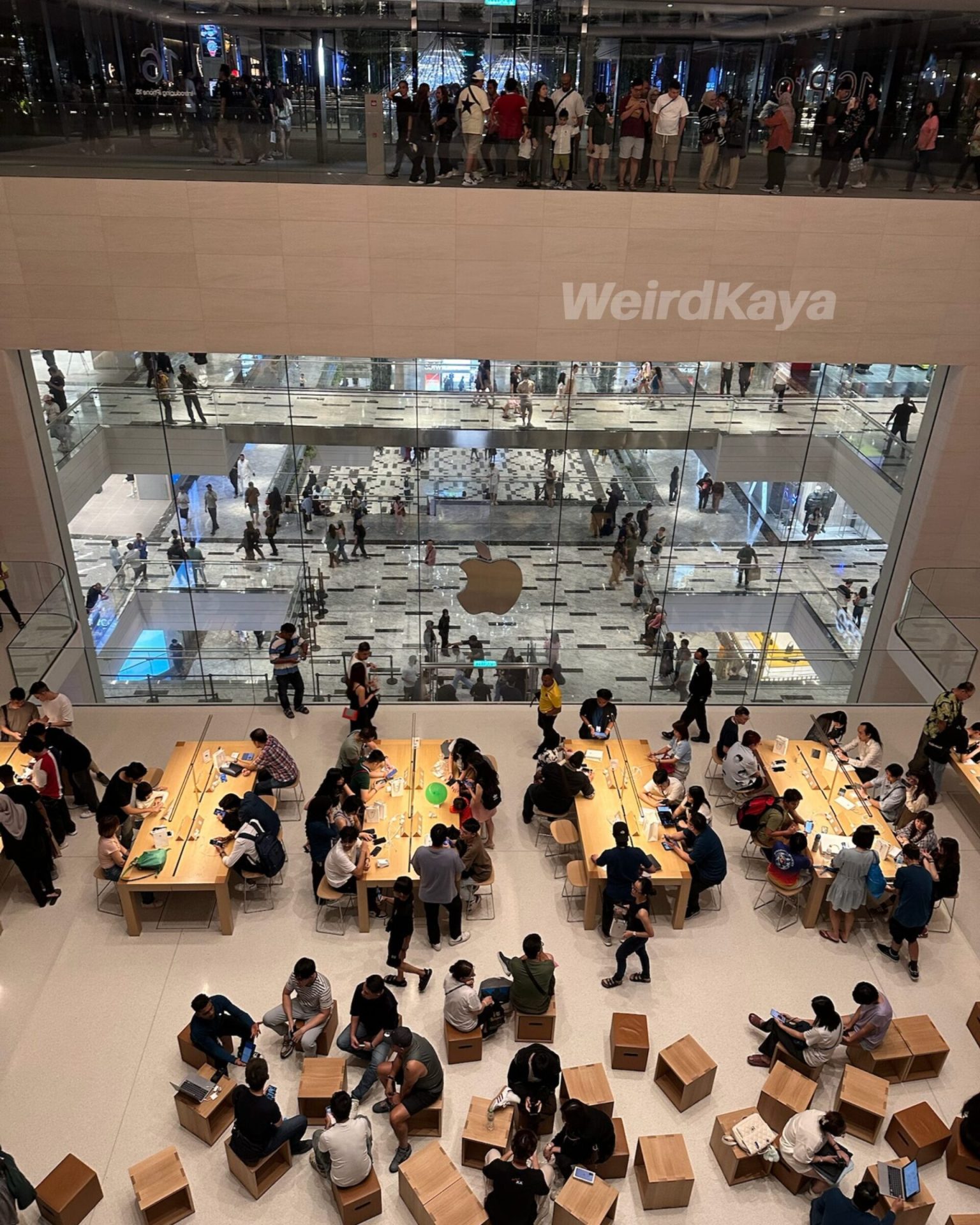 Apple Store TRX