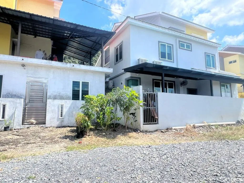 Baby boy found buried in backyard Perlis