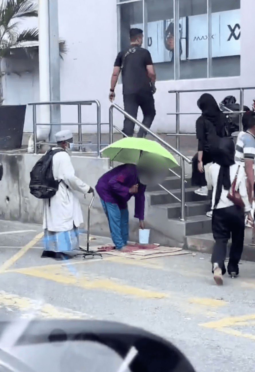 Begger changing shift 1