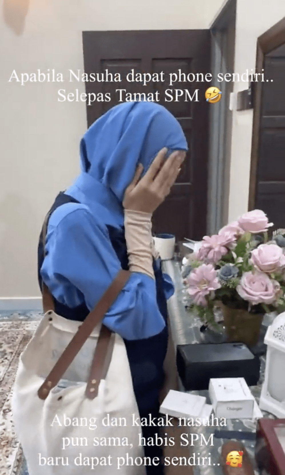 Brother sister also get phone after SPM