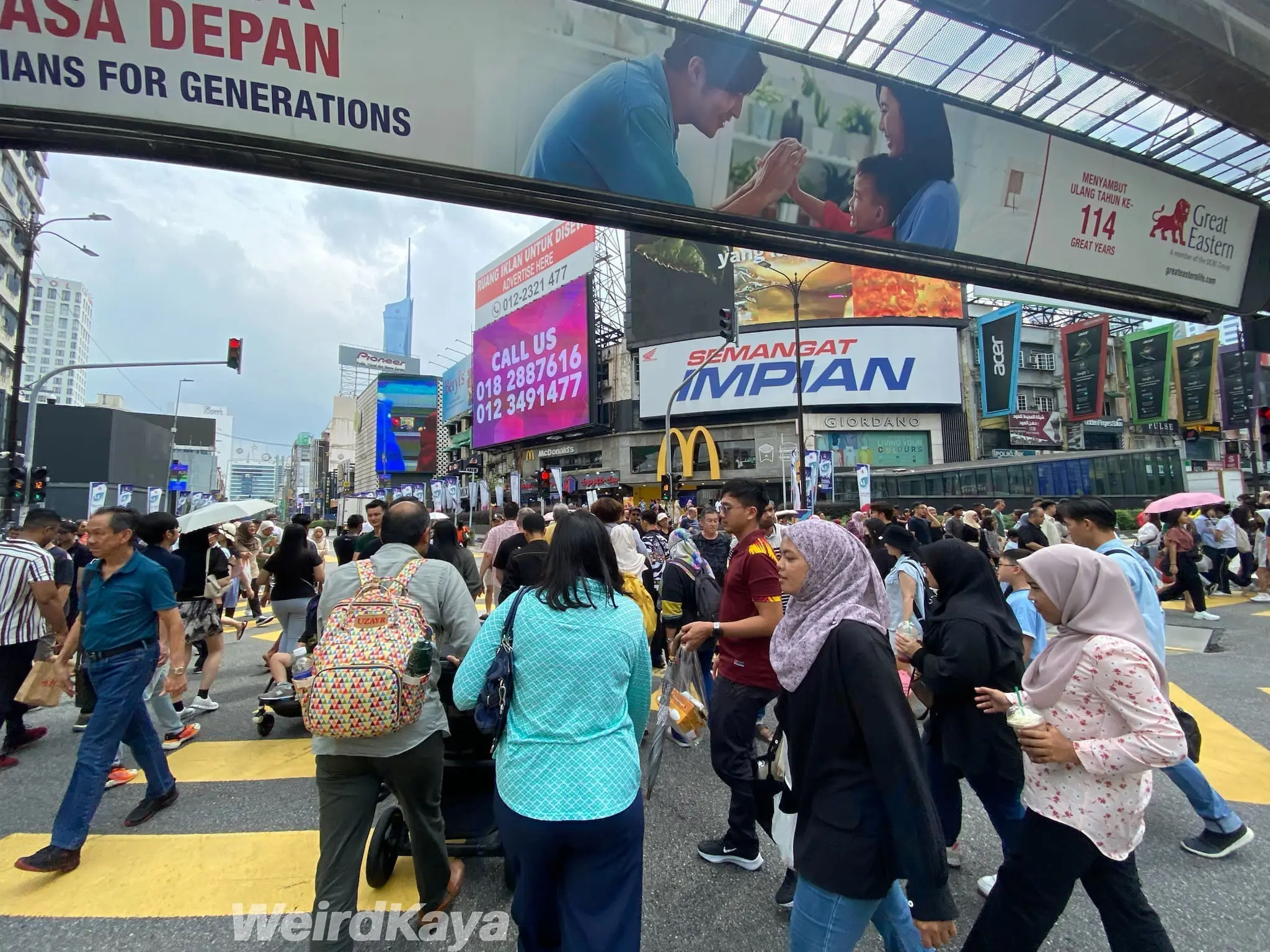bukit bintang KL crowd kl people