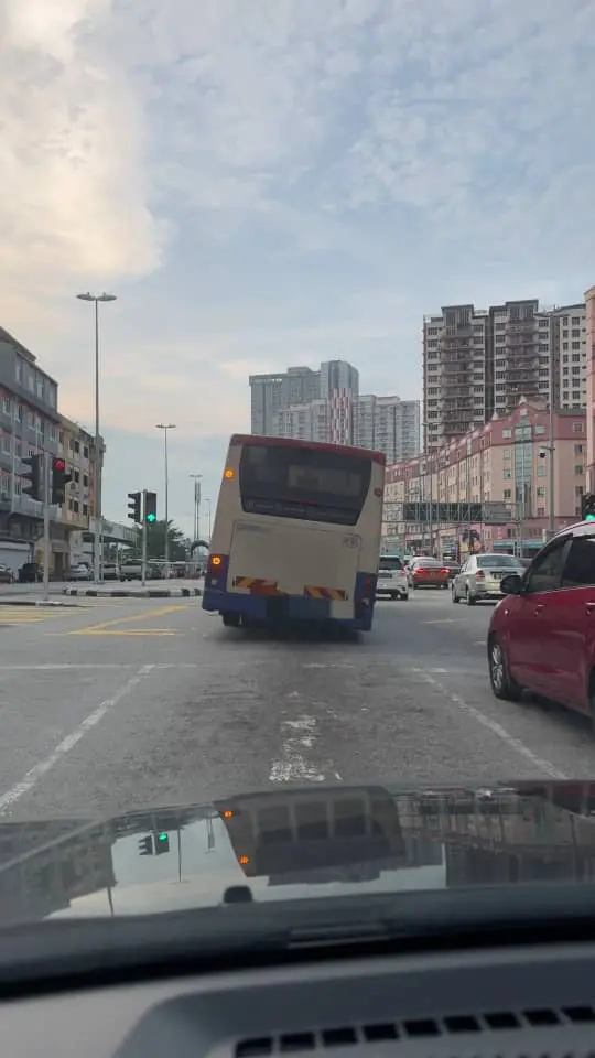 bus moving tilted
