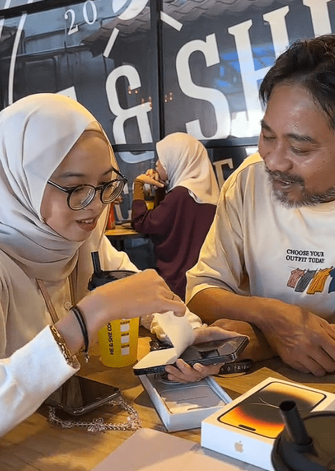 buy a second phone for daughter (3)