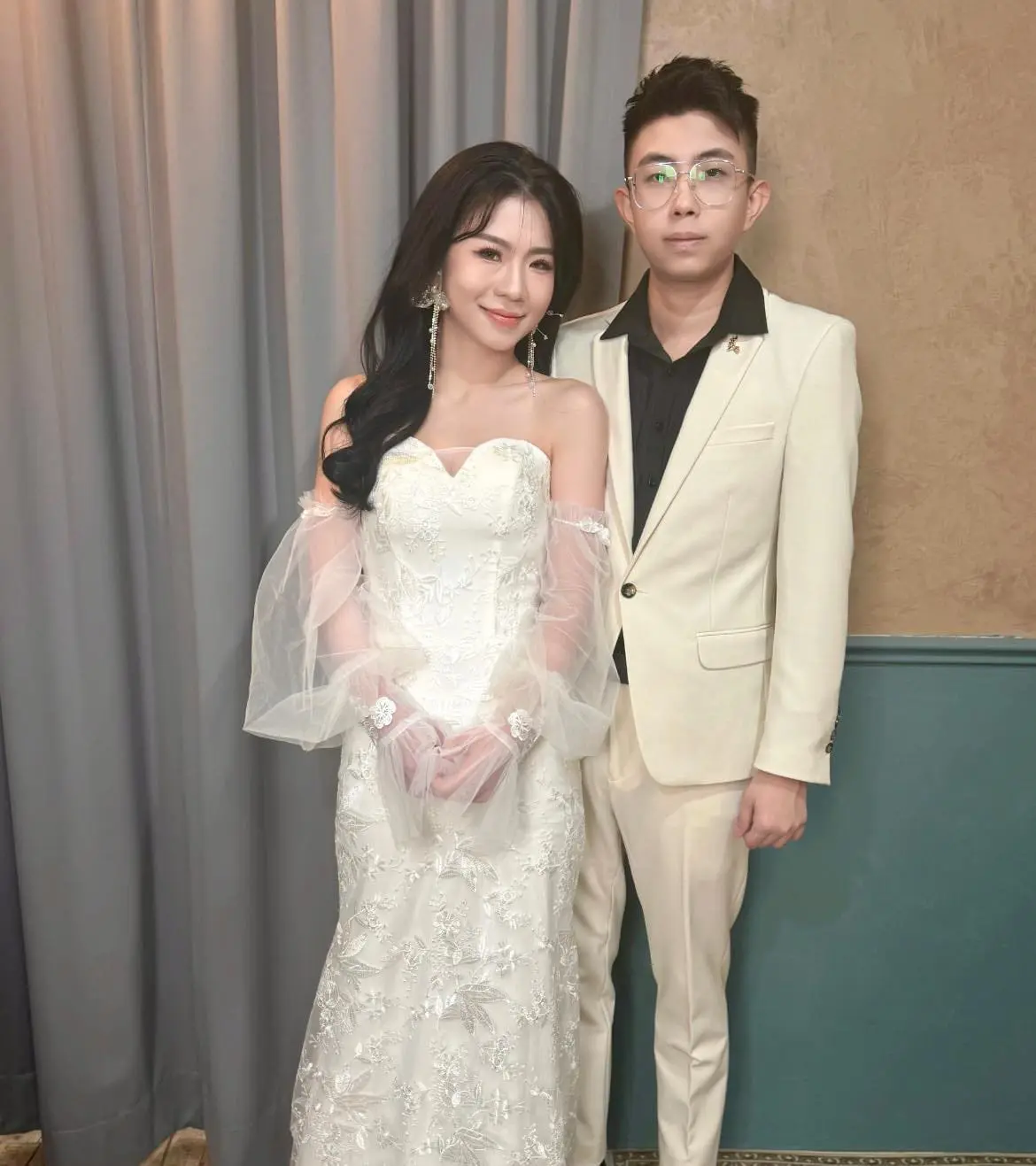 Cai Shi Yuan and his wife