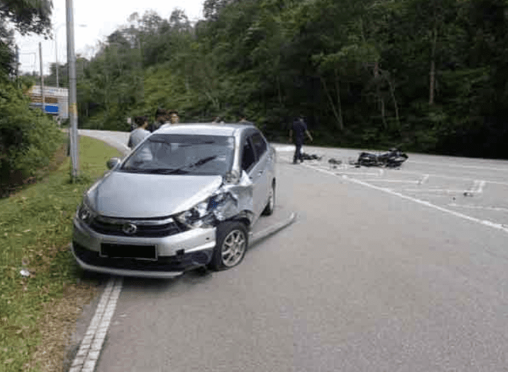 M’sian Motorcyclist Dies After Crashing Into Car While On His Way To Genting Highlands