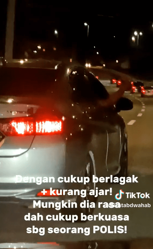 M'sian Man Drives Recklessly And Flashes Police ID At Another Driver Along DUKE Highway