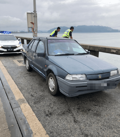 43yo M'sian Man Jumps Off Penang Bridge, Body Brought Back To Shore By Authorities