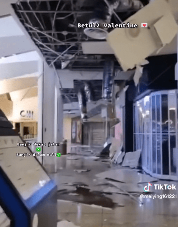 Ceiling collapses at Queensbay Mall