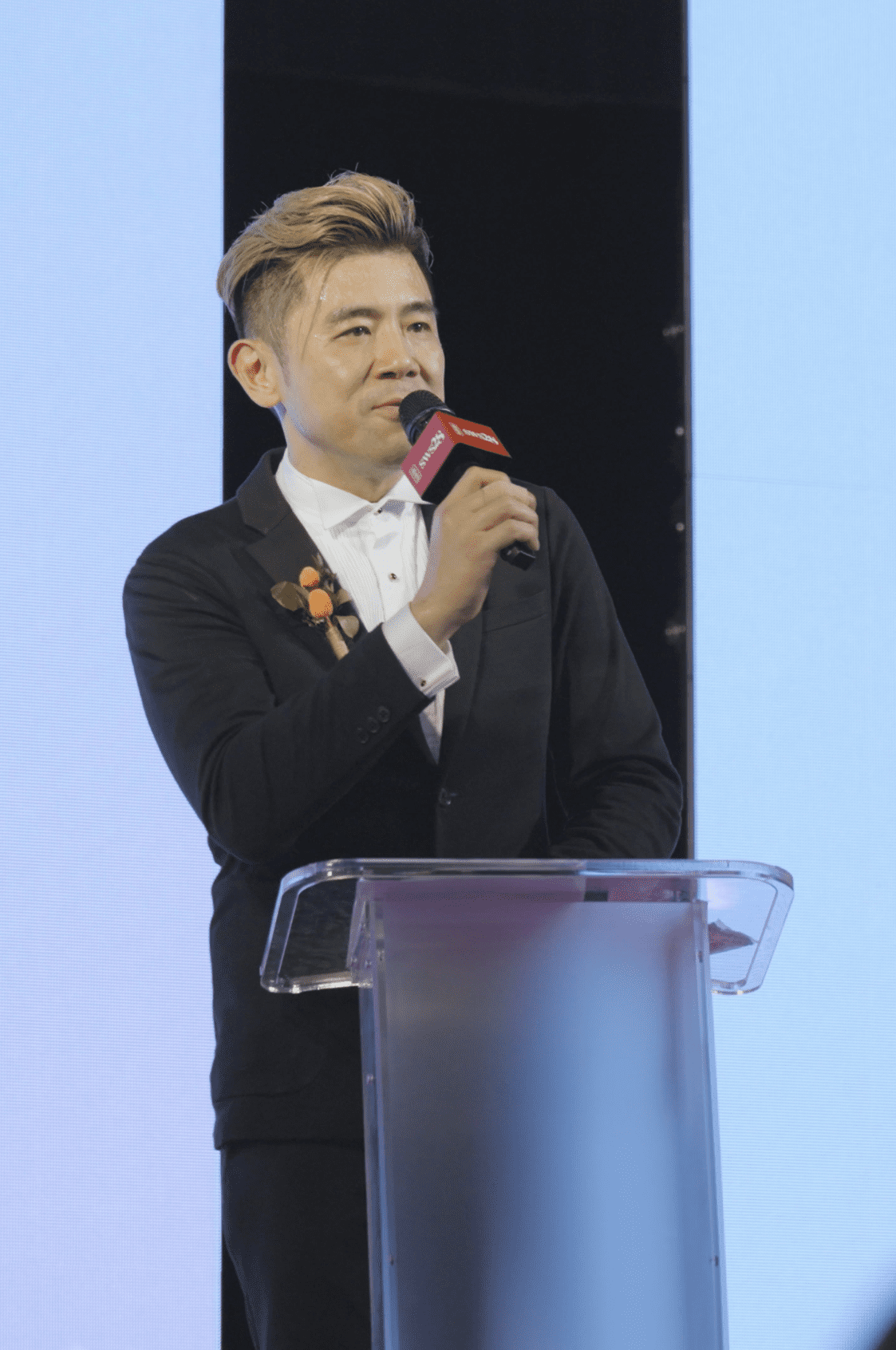 CEO of SWS 28 Medical - Kenny Sow is giving speech