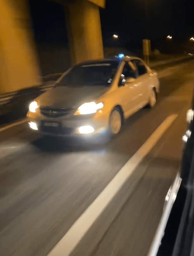 Group Of S'poreans Allegedly Chased By Fake M'sian Police Car While Travelling To Genting Highlands