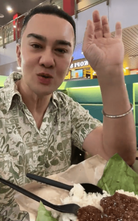 Chef Zam complains about nasi lemak