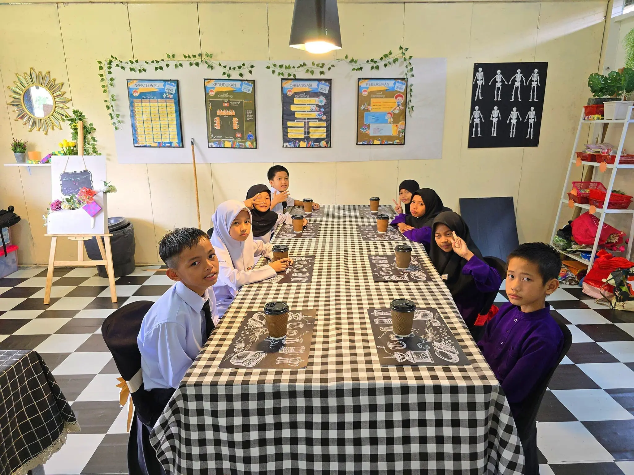 classroom after renovation to cafe theme