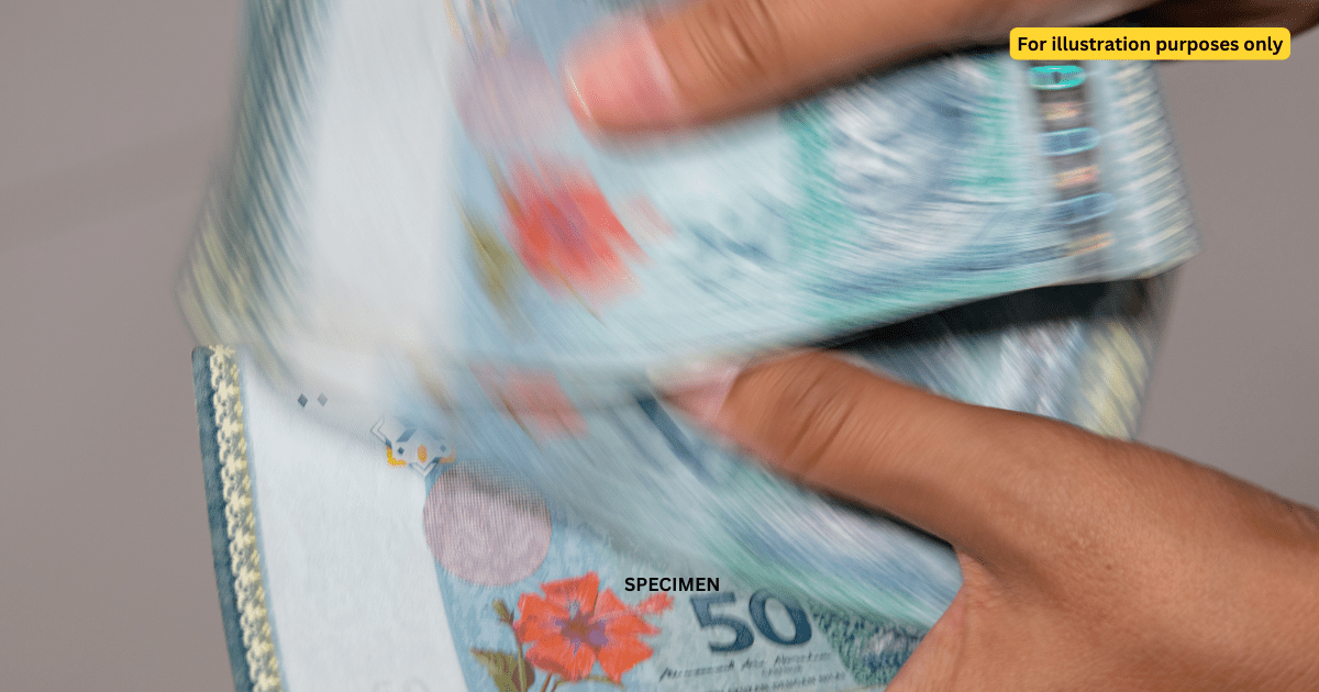 counting ringgit notes fast blury motion