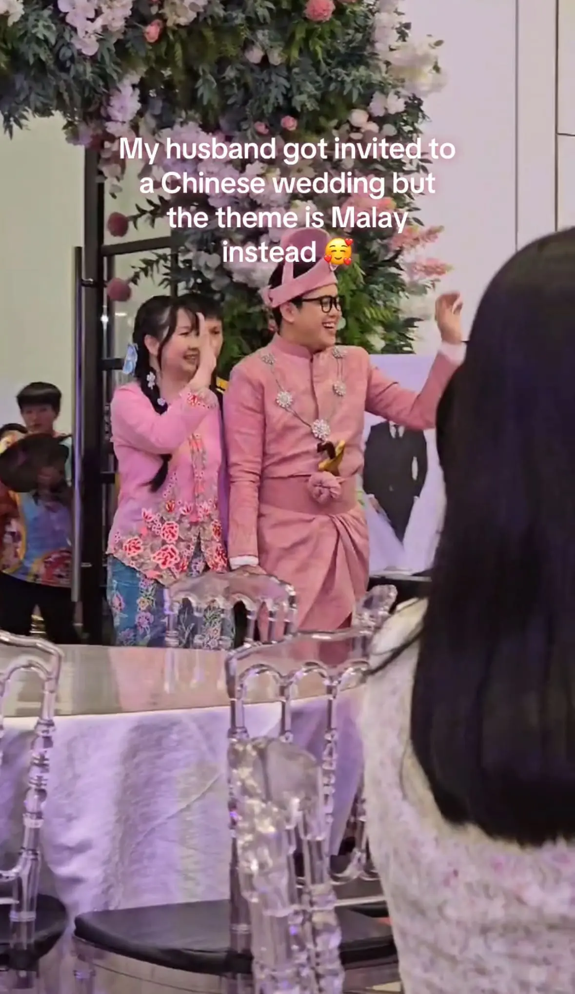 couple baba nyonya malay wedding