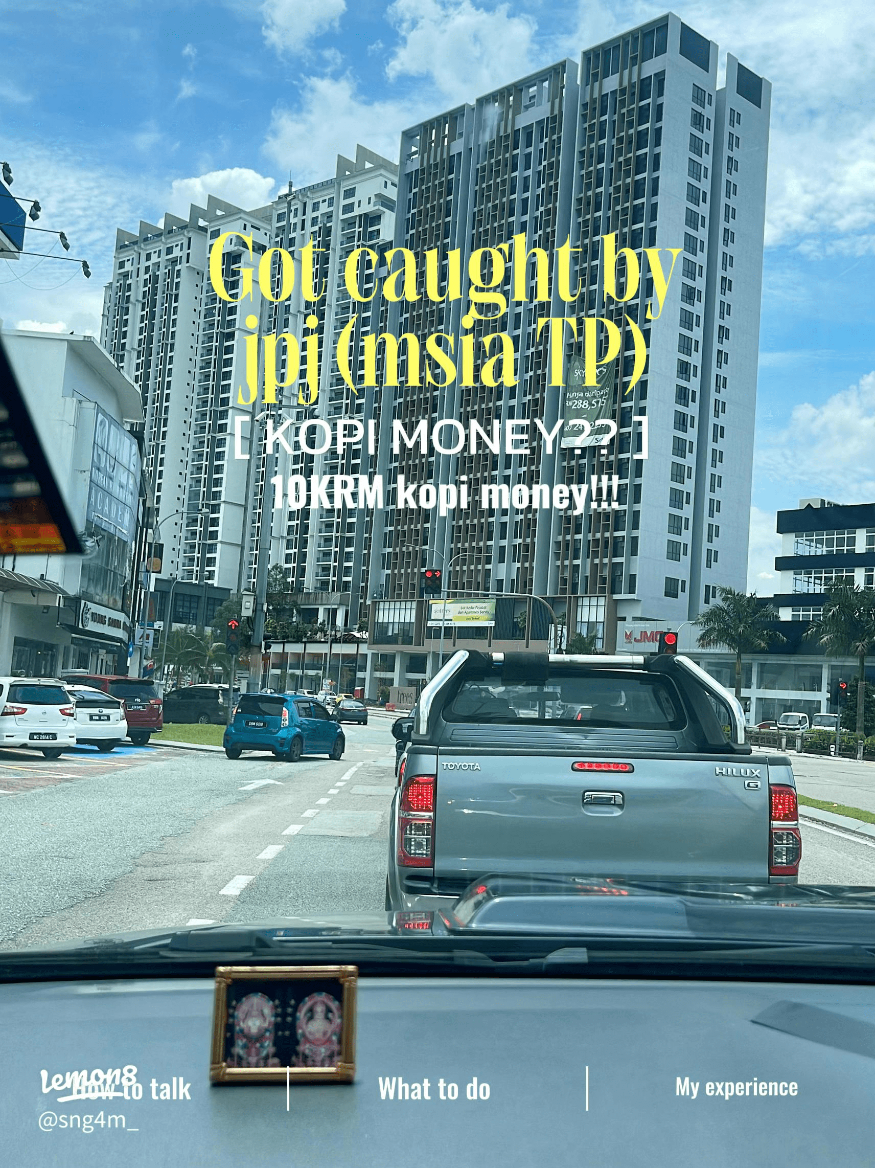 SG Woman recounts how a M'sian traffic police officer asked for RM10K in bribes