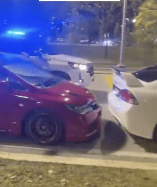 'Don't Go Out Racing, I'm Tired' - M'sian Police Officer Tells Motorists Not To Race Late At Night & We Can Totally Understand  2