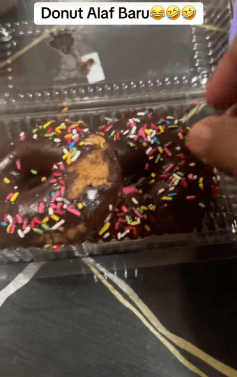 Doughnuts inside plastic container