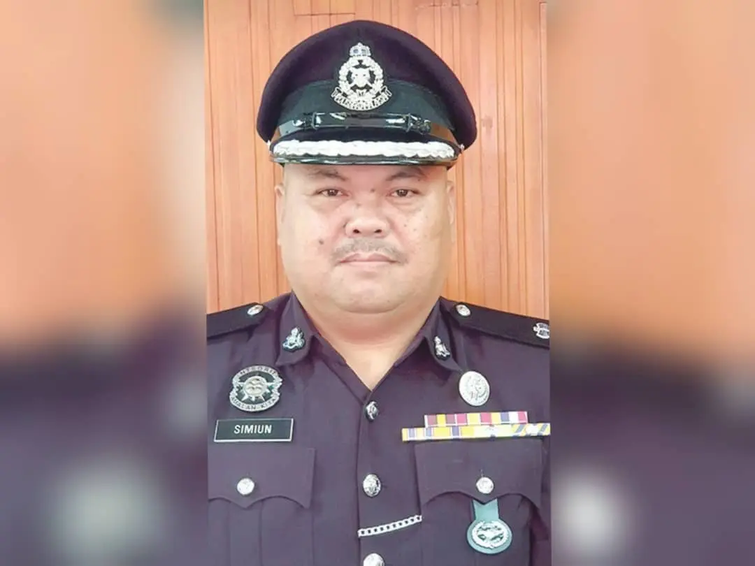 Deputy Superintendent Simiun Lomudin, the Chief of Ranau District Police