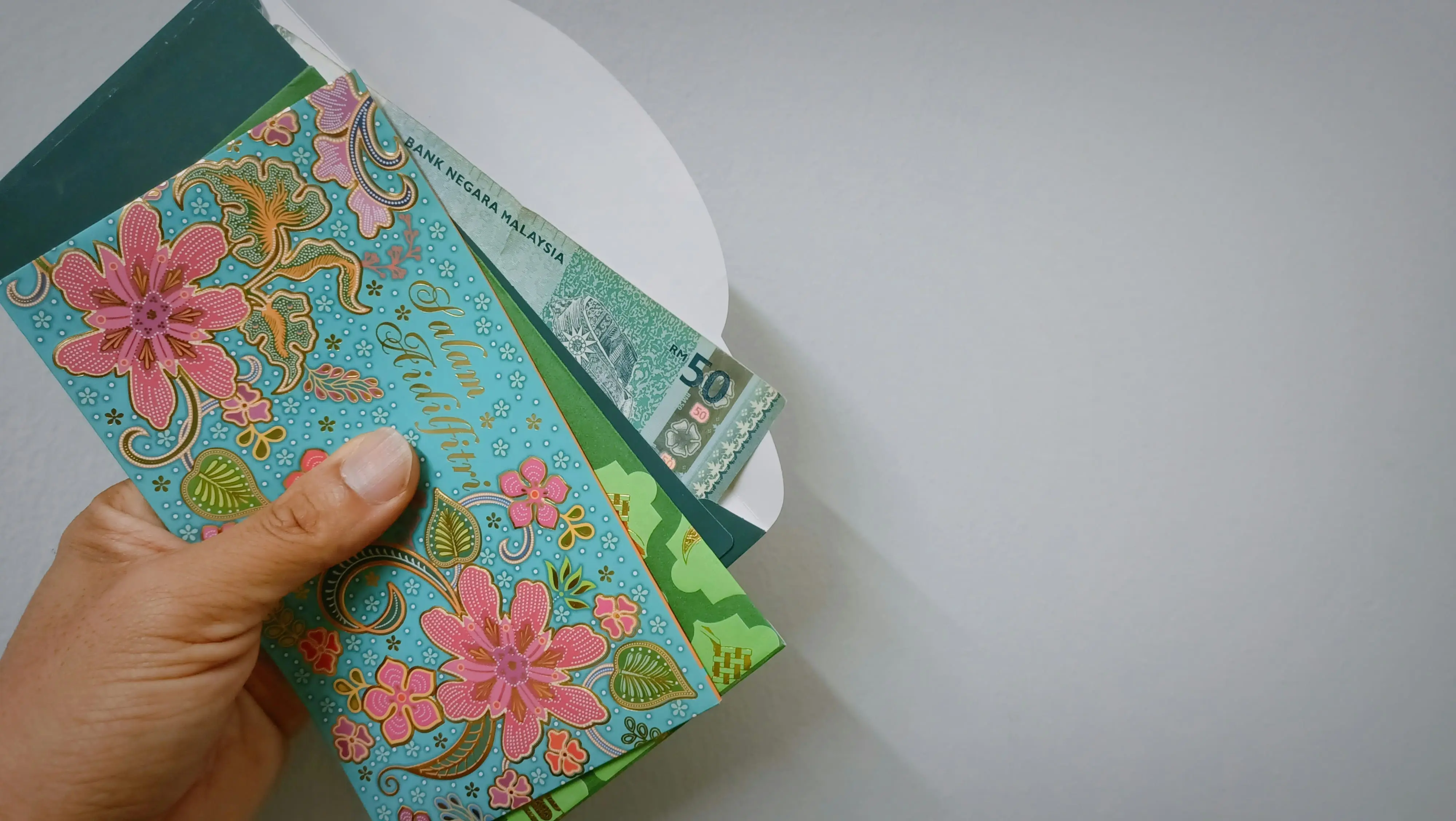 Duit Raya packet