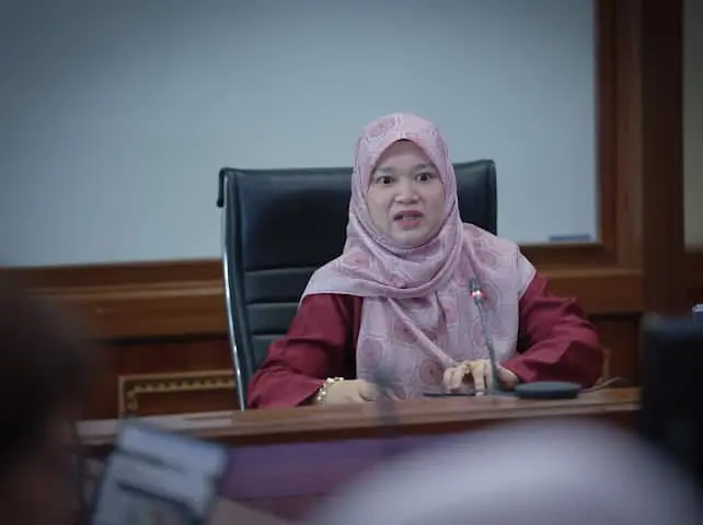 Education Minister Fadhlina Sidek