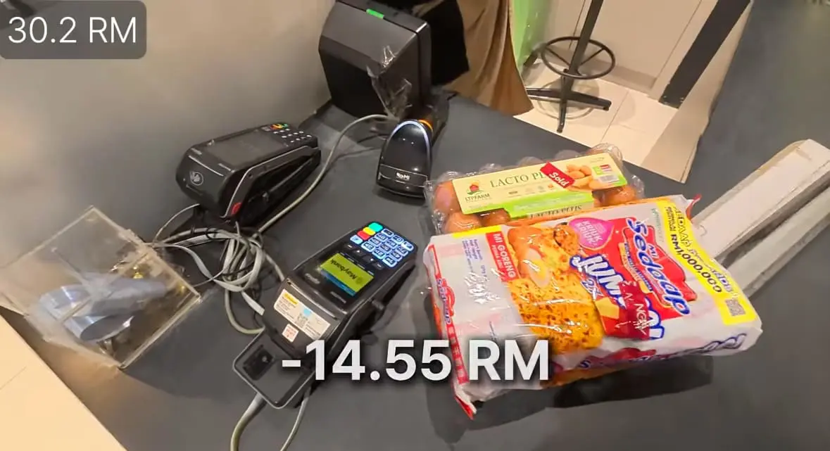 eggs and instant noodles