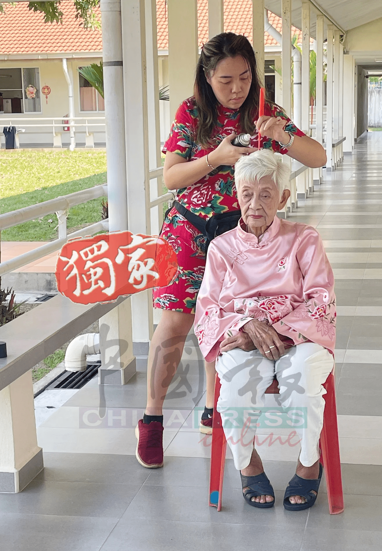 Elderly couple marry at Penang nursing home (1)