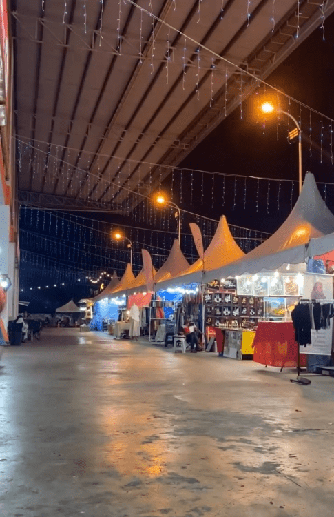Empty Ramadan bazaar in Penang (1)