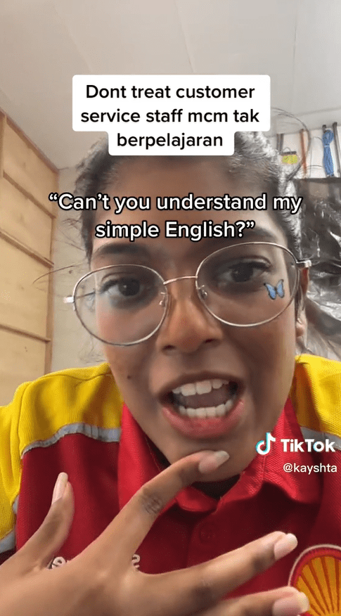 "Can You Understand Simple English?" — M'sian Girl Gets Scolded By Rude Customer, Urges Others To Show Respect