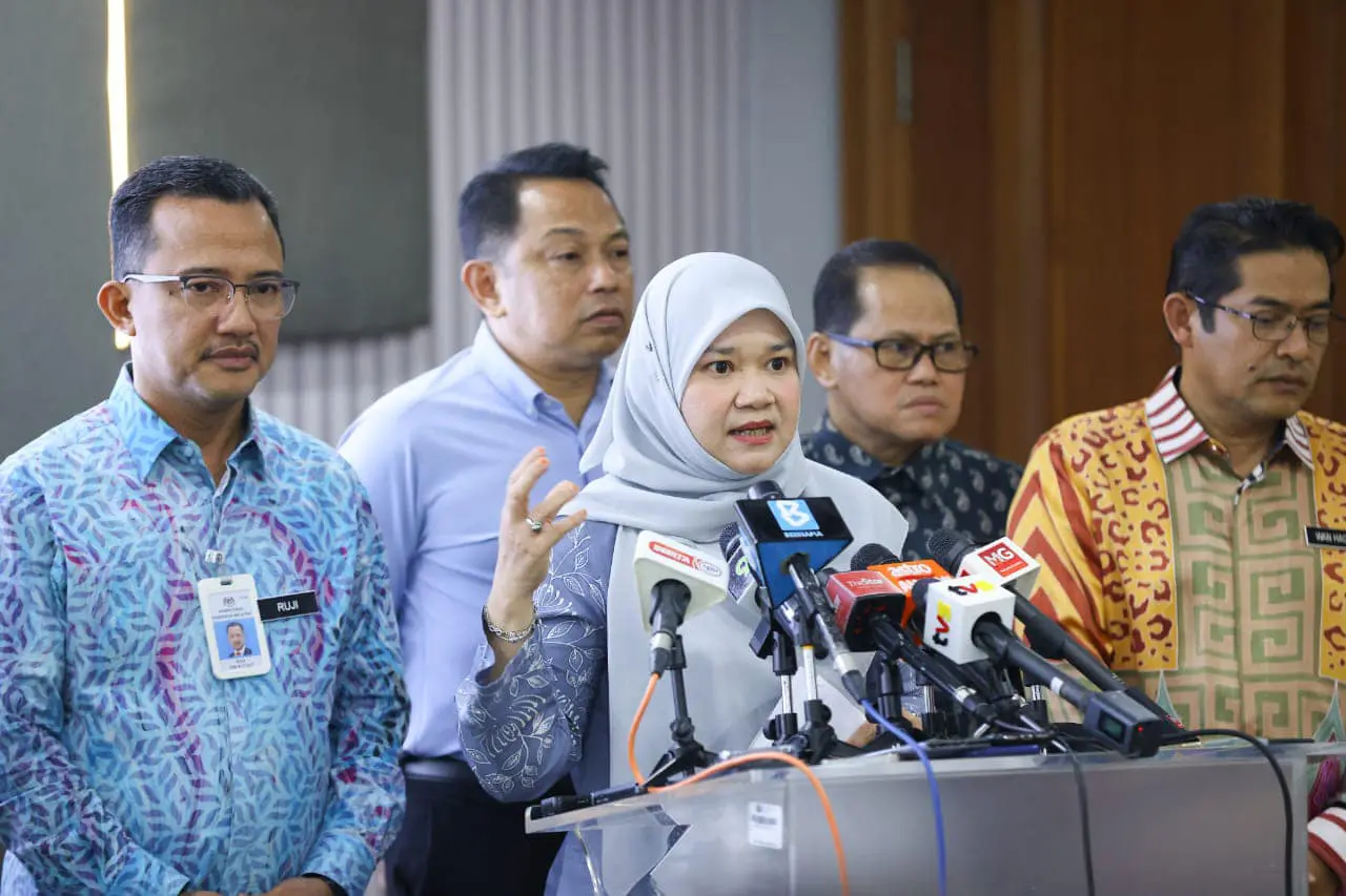 Fadhlina Sidek speaking about SPM 2024