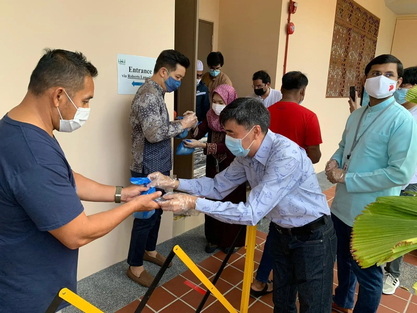 SG Bike Shop Owner Retires, Gives Out Company Shares Worth RM3.25M To Loyal Employee