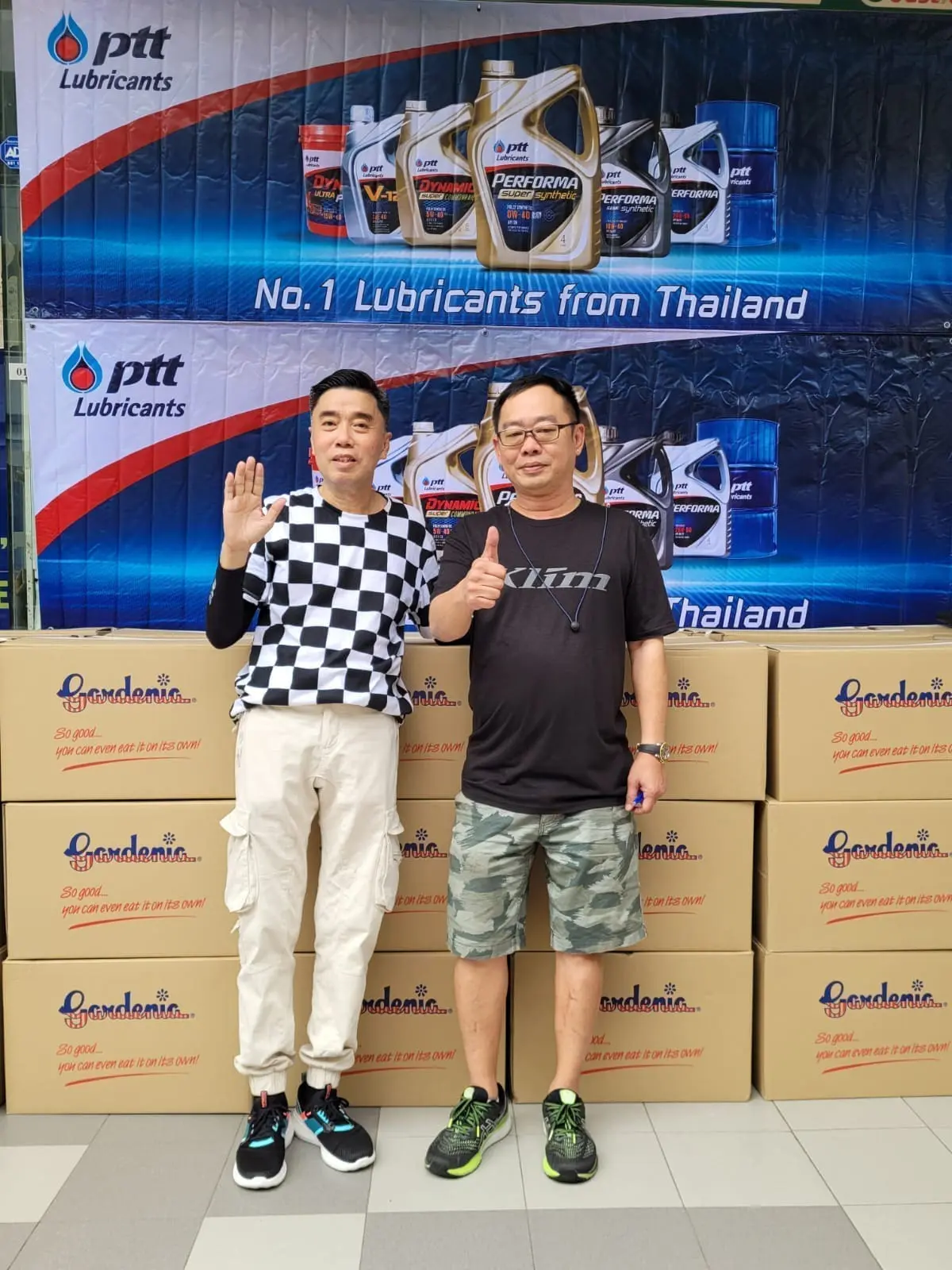 SG Bike Shop Owner Retires, Gives Out Company Shares Worth RM3.25M To Loyal Employee