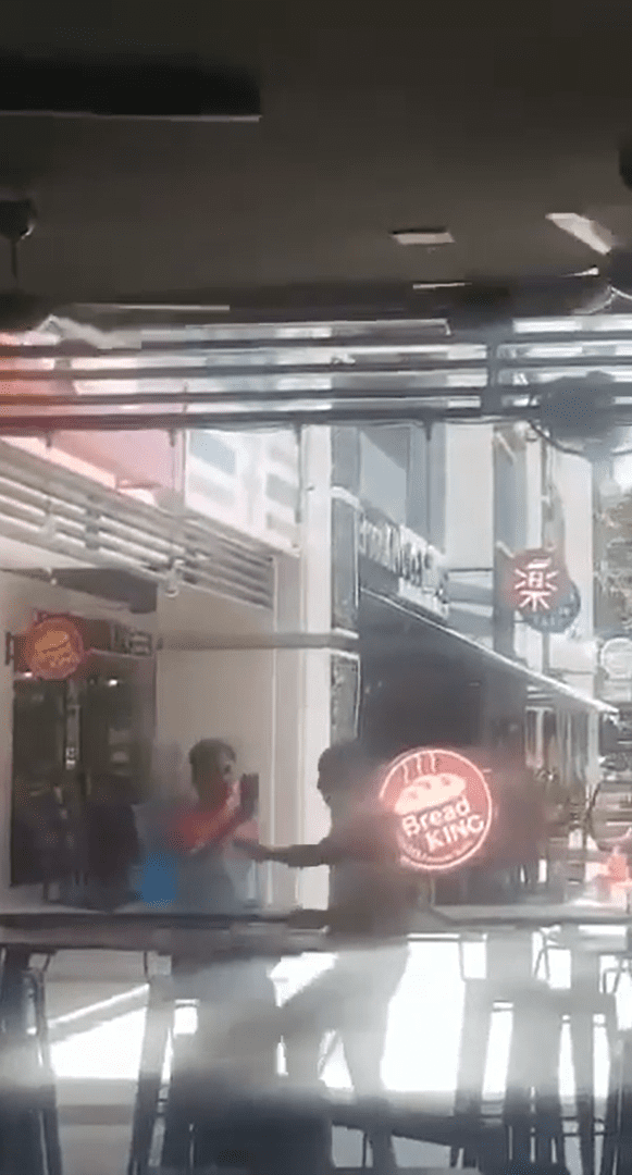 2 Men Fight With Delivery Rider Who Allegedly Verbally Insulted Female Staff In Penang