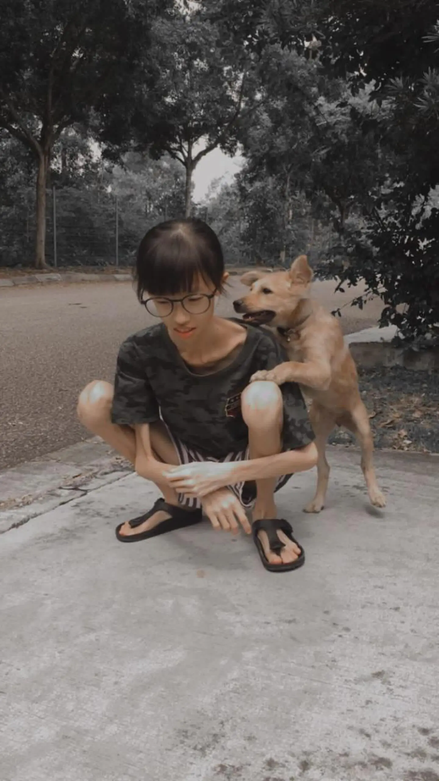Fion with anorexia playing with doggie