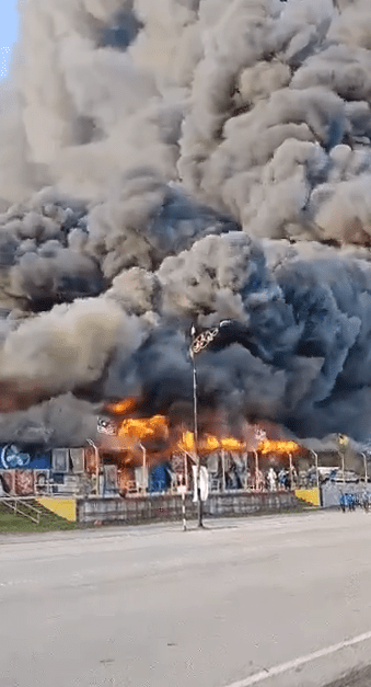 fire at carpet factory in nilai 3