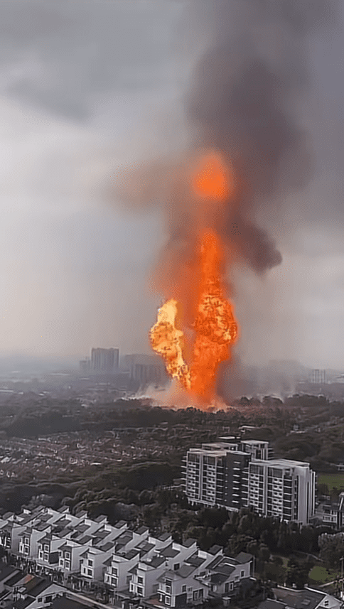 Fire caused by gas explosion in Putra Heights