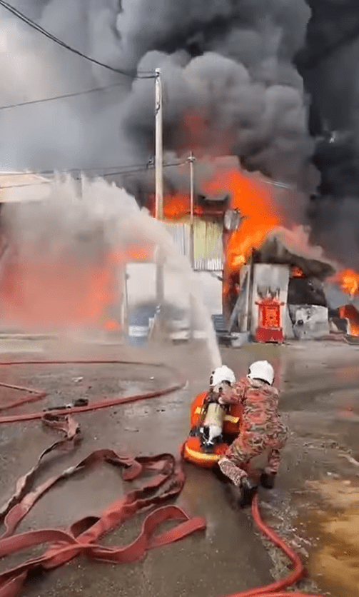 Fire in Sekinchan Screenshot 2025-03-25 160541 (2)