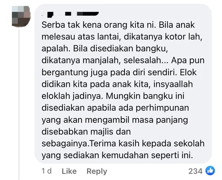 "Too Pampered" — Netizens Divided Over School Giving Students Chairs To Use During Assembly comment 3