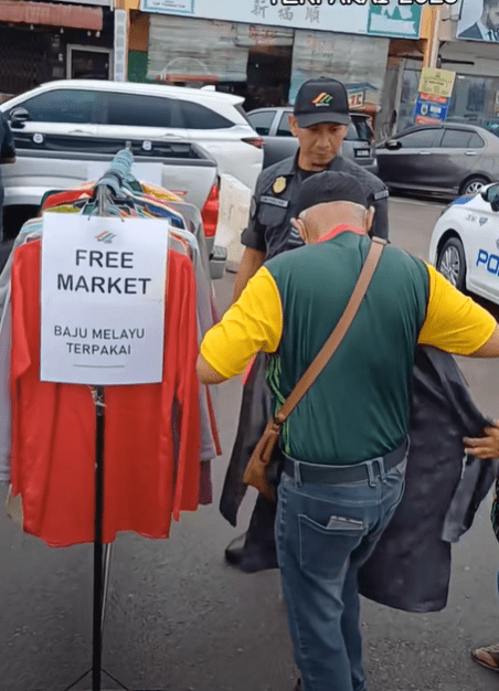 Free Raya Clothes market Screenshot 2025-03-20 124546