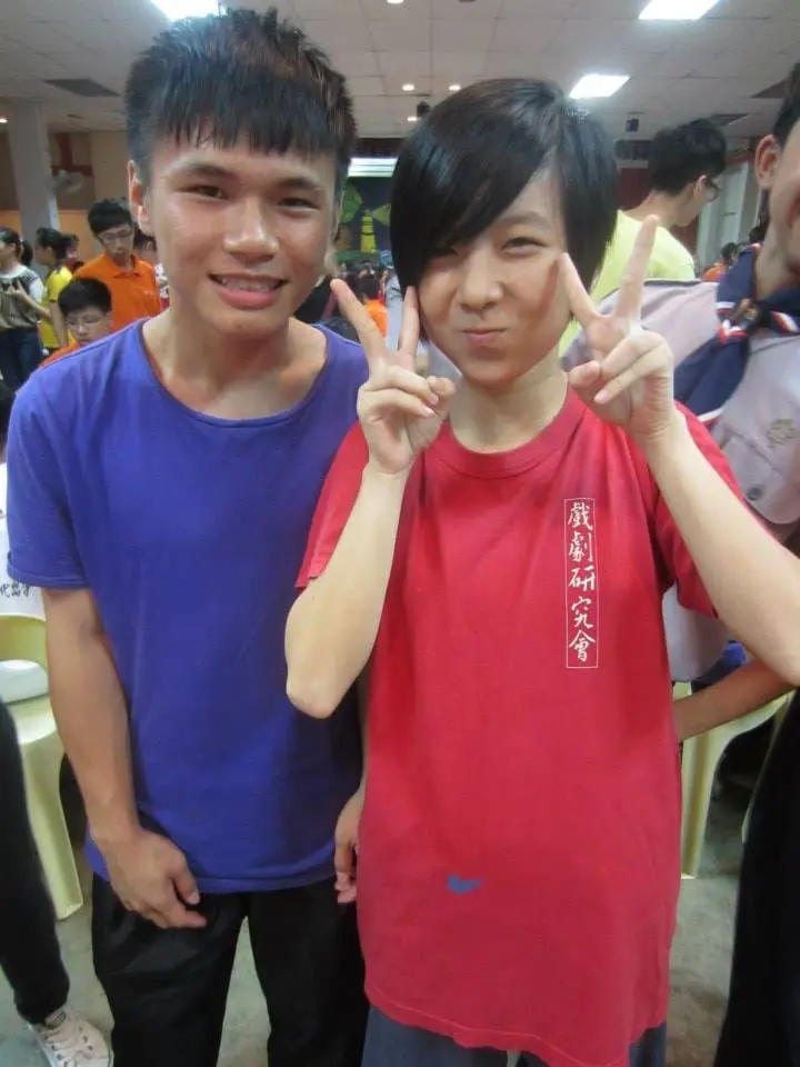 From M’sian High School Crush To HK Uni Together, & Now A Wedding Photoshoot 10 Years Later Back Where We First Met (Jing Xuan & Kah Onn high school time 2)