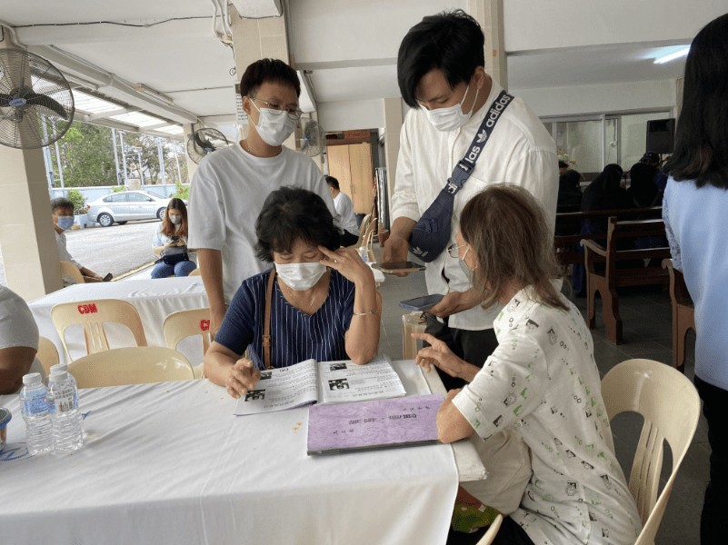 Penang Restaurant Owner Brings Muslim Staff To Church Funeral To Promote Interfaith Unity