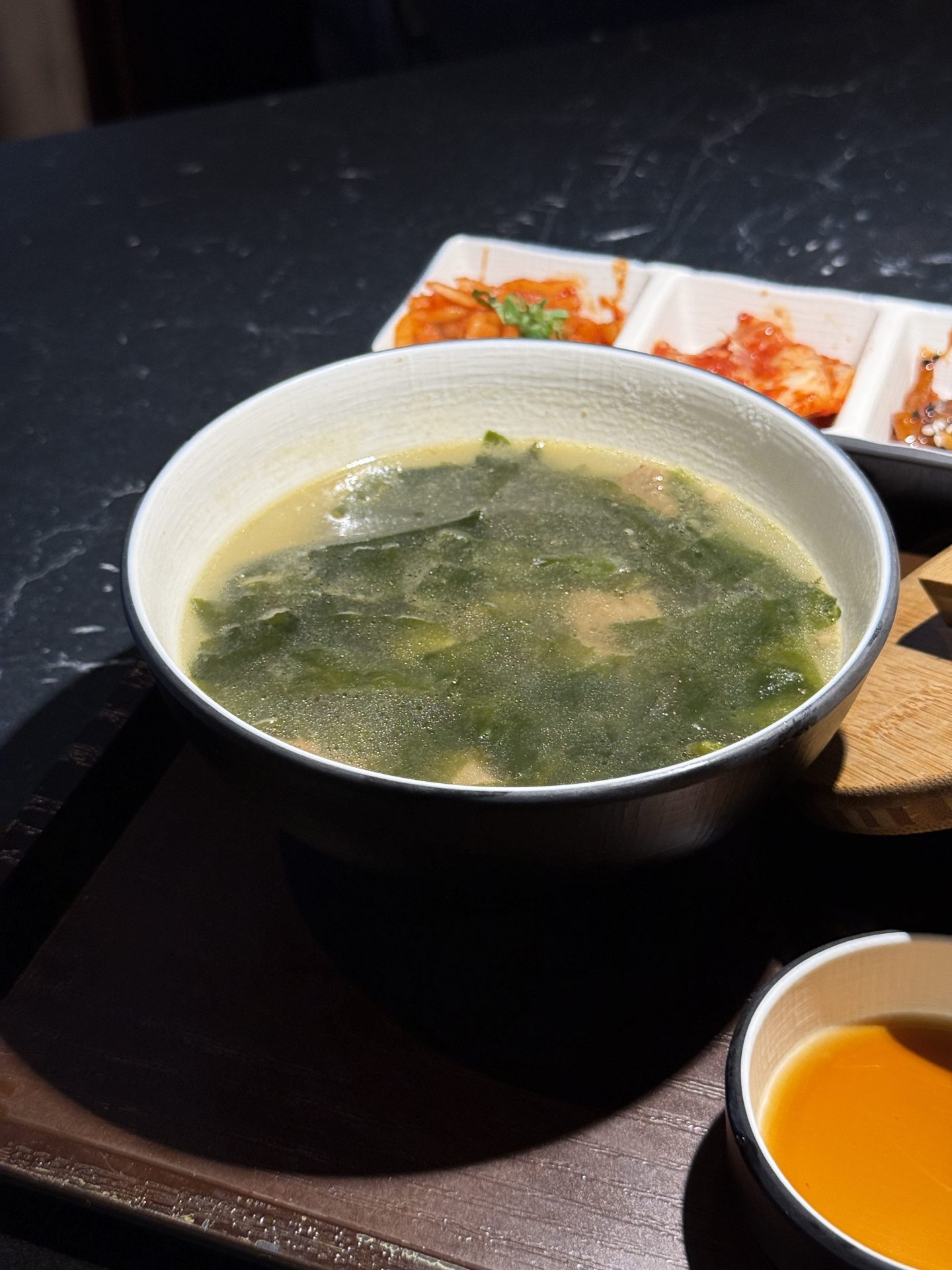 Gamtan eel sotbap set soup