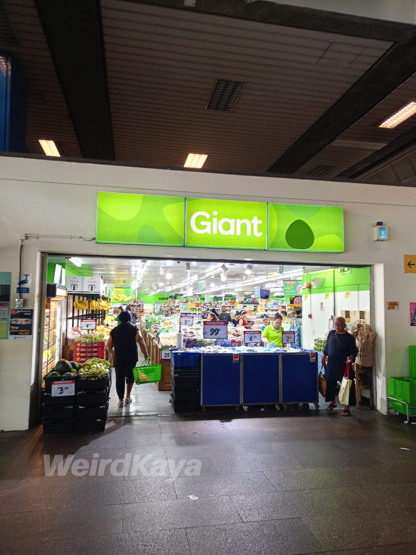 Giant khatib mrt station