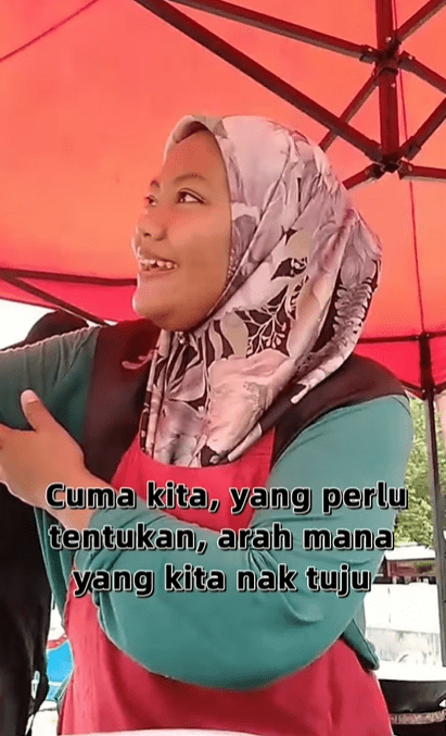 M'sian Vendor Gives Free Food To Delivery Rider Who Only Had RM5