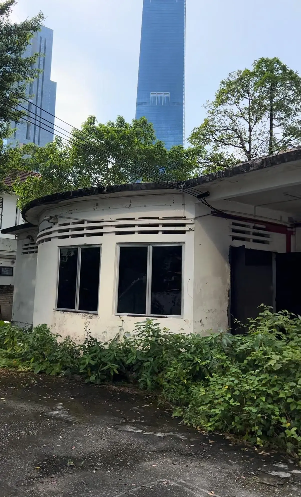 Grumpy Bagels before renovation