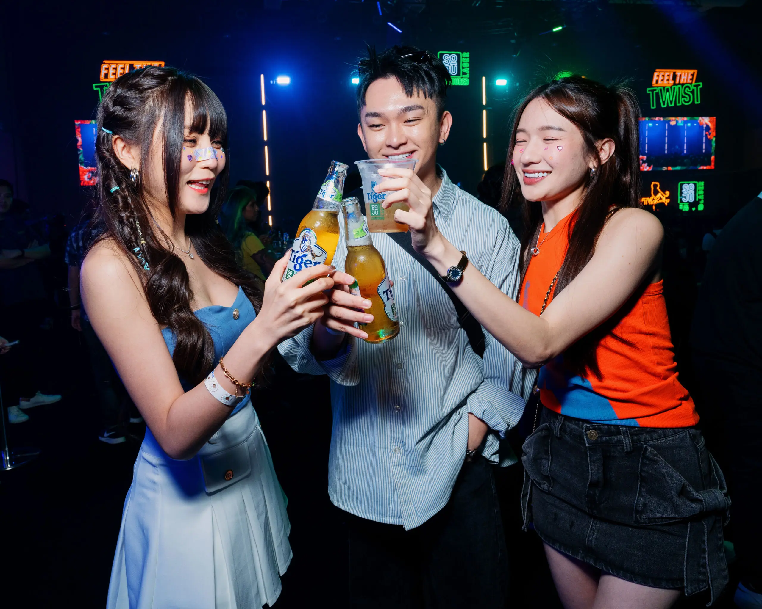 Guests enjoying themselves at the Tiger Soju Flavoured Lager launch party (4)
