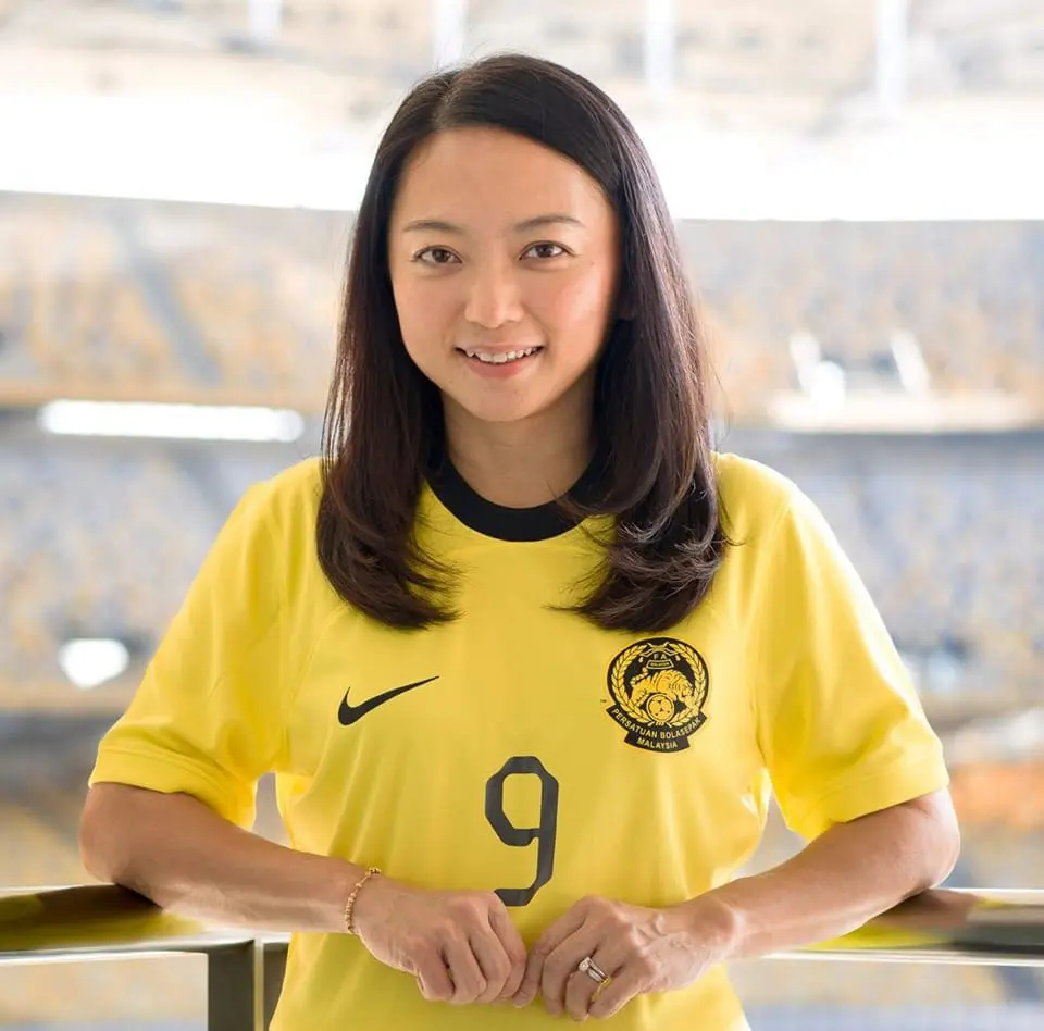Hannah Yeoh in football jersey