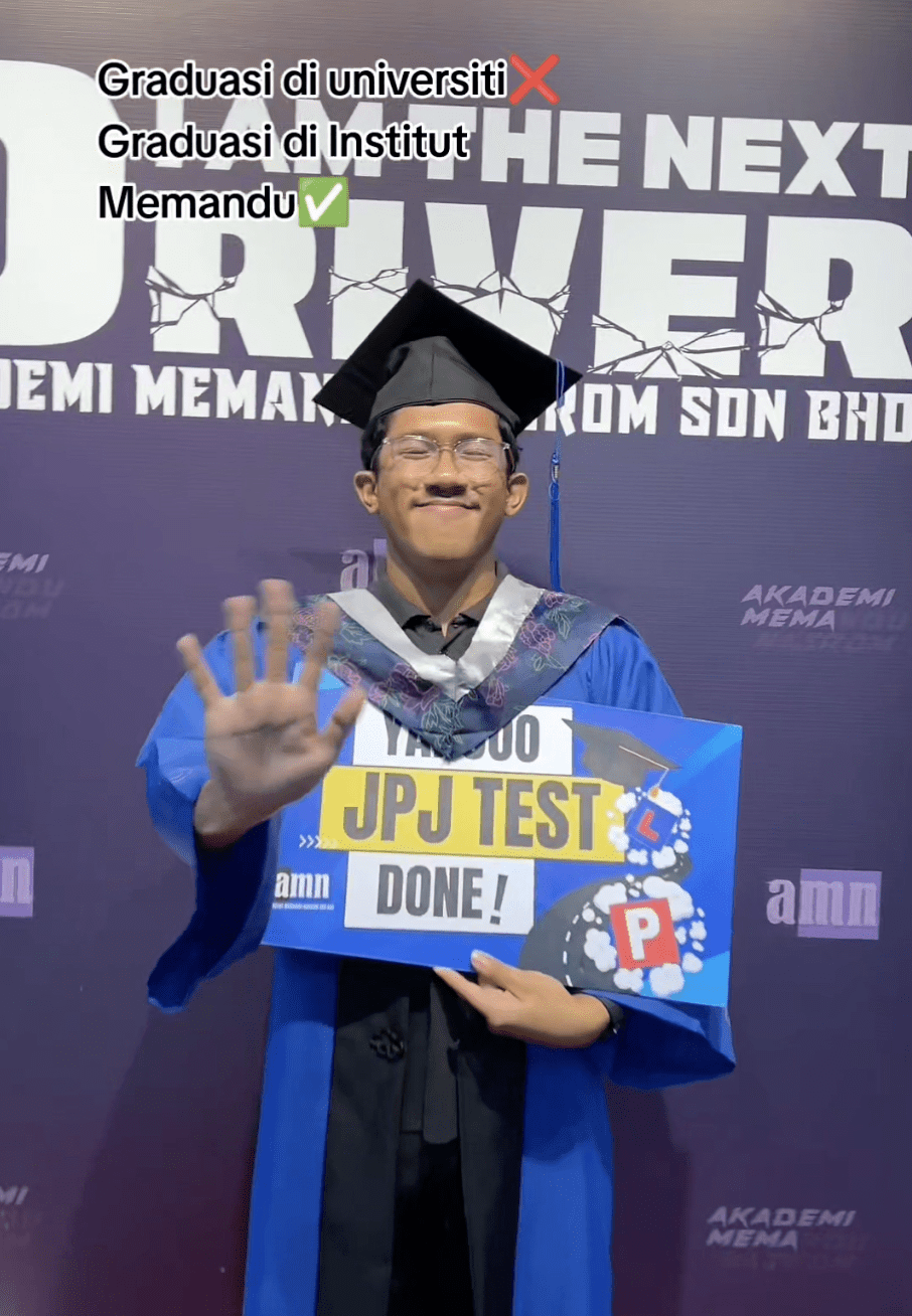 Happy Student who passed their driving test 01