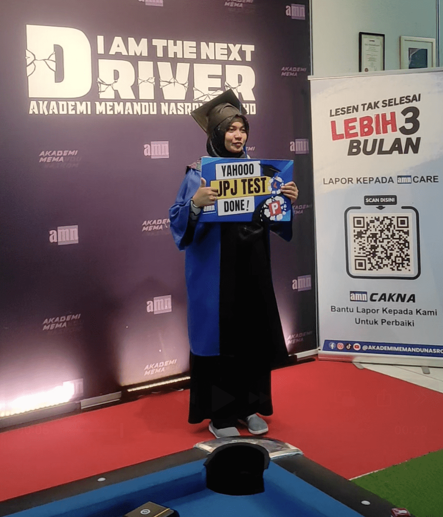 Happy Student who passed their driving test 02